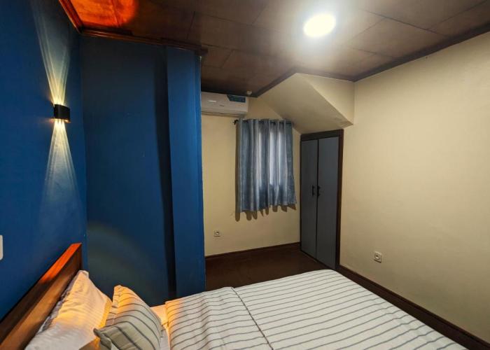 Chambre meublée extra confort à Yaoundé