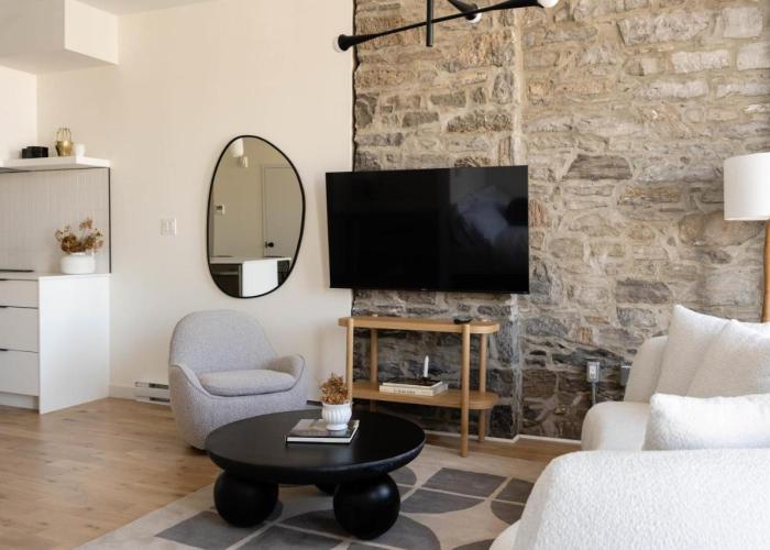 Maison Place Jacques-Cartier by Luxury In Transit