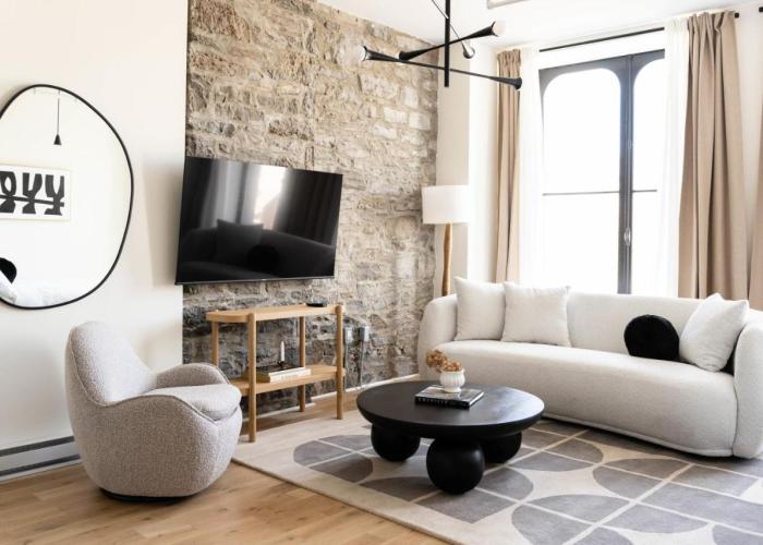 Maison Place Jacques-Cartier by Luxury In Transit