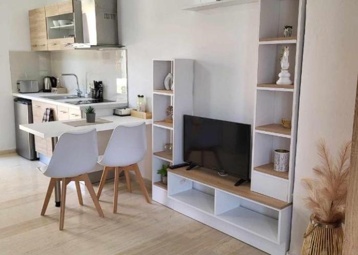 Cielo Studio & Apartments