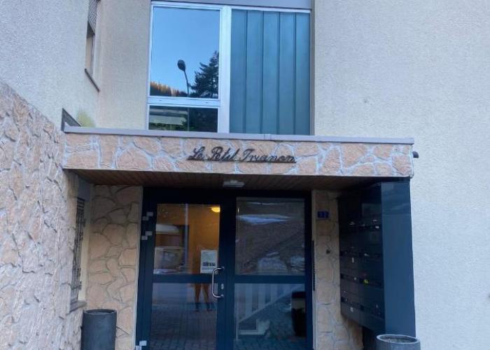 Studio magnifique avec terrasse spacieuse et jardin Loèche-les-Bains Vacances