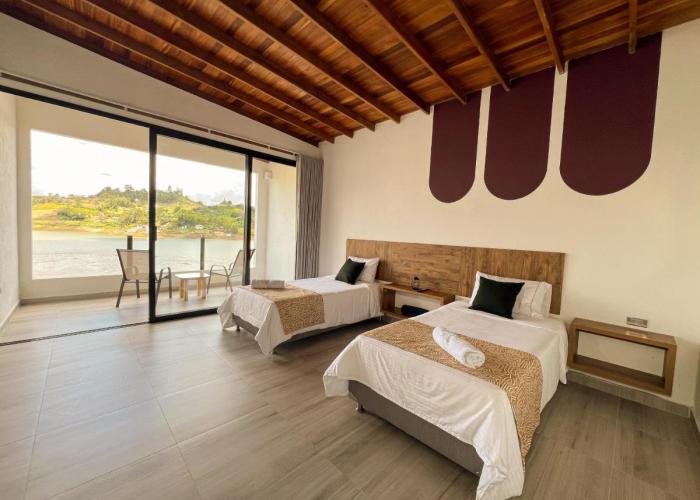 Viajero Guatapé Hostel & Lake Club