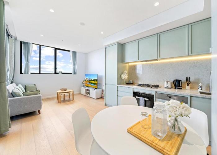 High level urban retreat in Macquarie Park