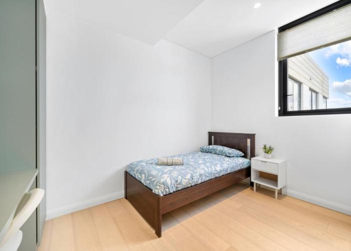 High level urban retreat in Macquarie Park