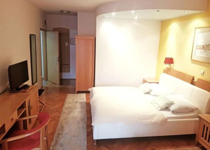 Hotel Millennium