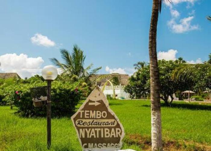 Villa 43, Malindi-Easy pool and beach access.