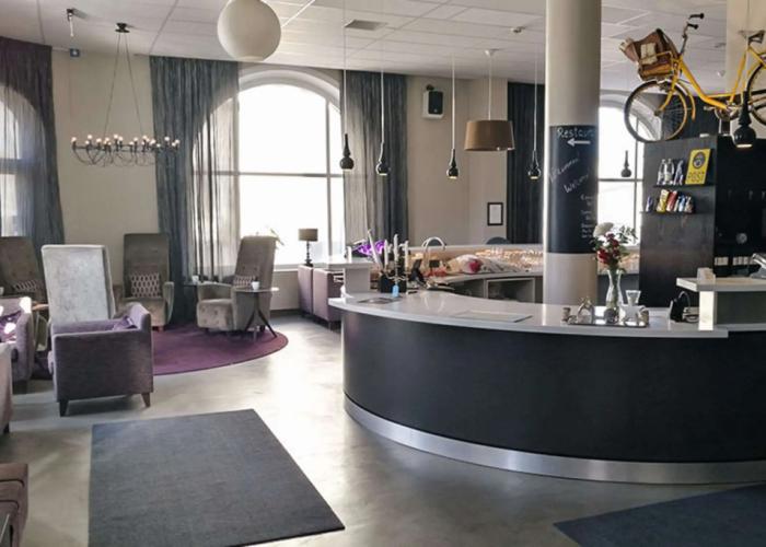 Home Hotel Post