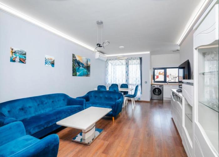 Feel at Home - Central 2BD Flat with Parking by Flat Mаnager