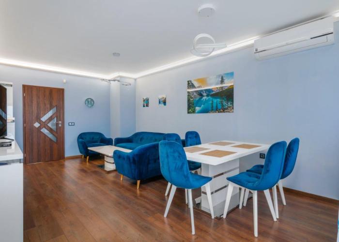 Feel at Home - Central 2BD Flat with Parking by Flat Mаnager