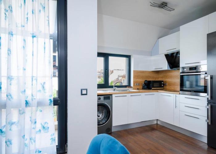 Feel at Home - Central 2BD Flat with Parking by Flat Mаnager