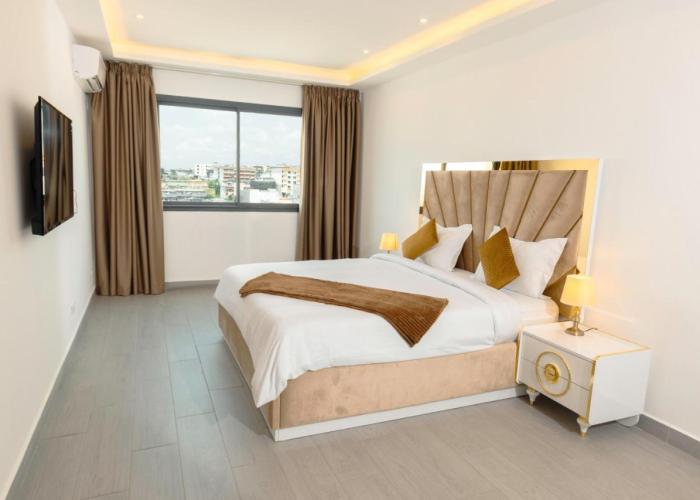Lumina Suites