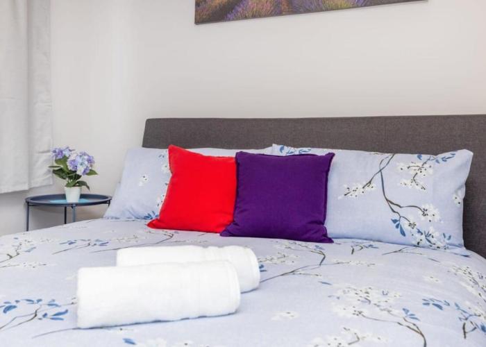 Modern 1BR Condo - Chinatown Near Little Italy