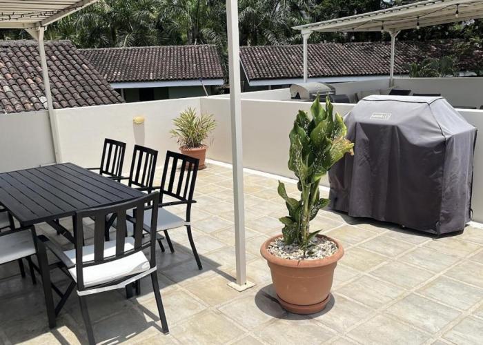 Sandy Shore Two Bedroom Condo Across Beach