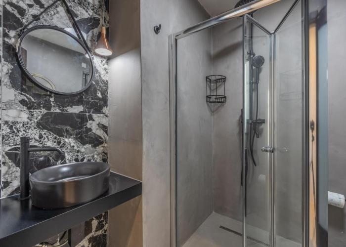 Traditional 2BR Stylish Townhouse with Maltese Balcony - Close to Triton Fountain Valletta, Sliema & Saint Julians