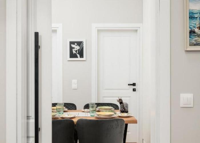 Brand New 2 bdr Luxury Apartment in Top Centre