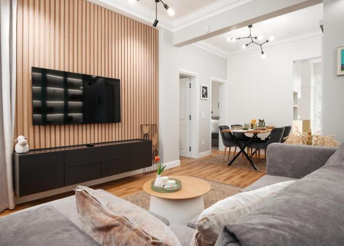 Brand New 2 bdr Luxury Apartment in Top Centre
