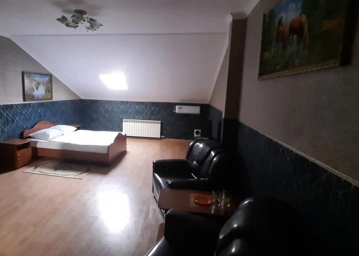 Hotel-Hall Hotel
