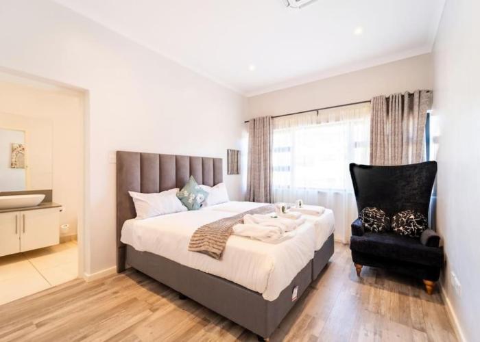 Platinum Peak Luxury Apartment -Victoria Falls