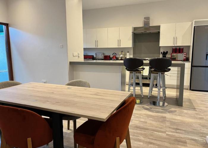 Platinum Peak Luxury Apartment -Victoria Falls