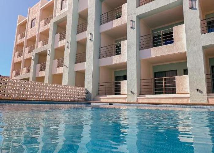 Costa Elegante Hotel & Suites