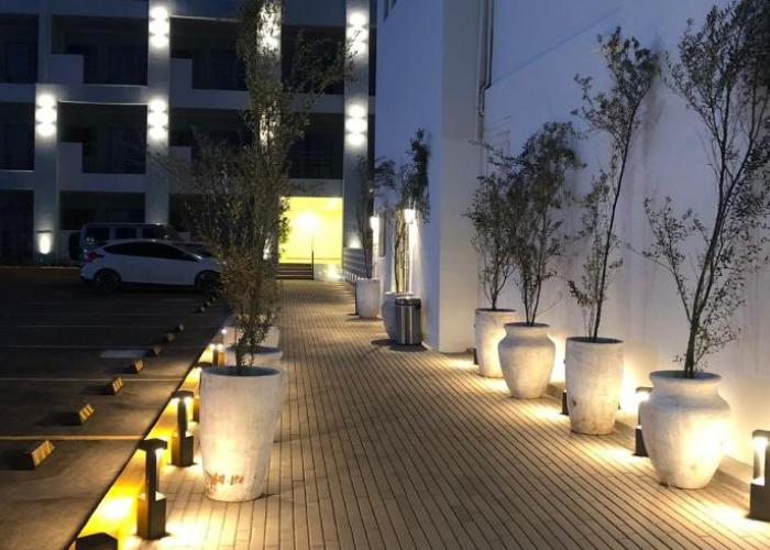 Costa Elegante Hotel & Suites