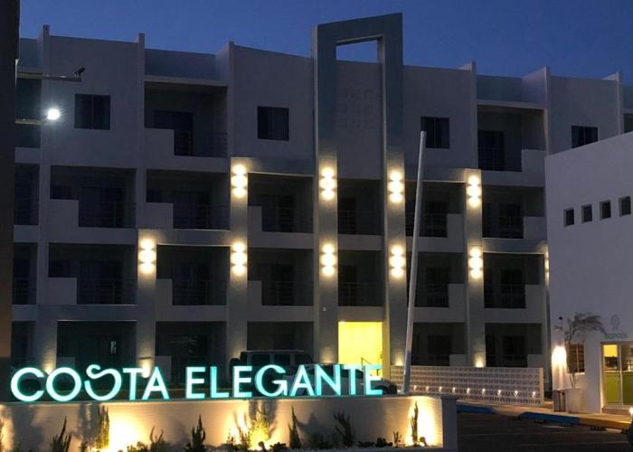 Costa Elegante Hotel & Suites