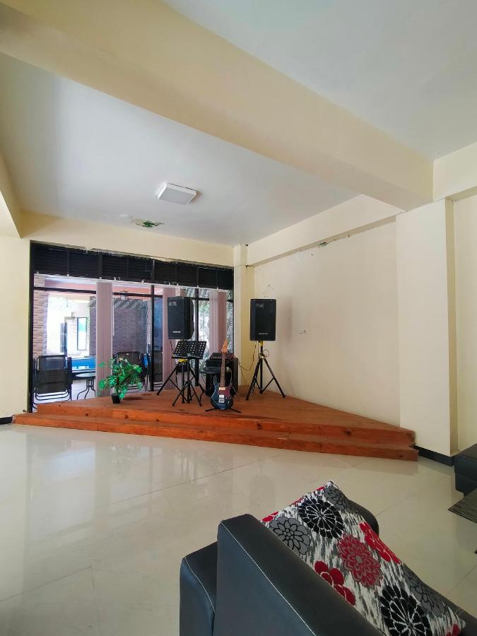 фото Wisma Samrat