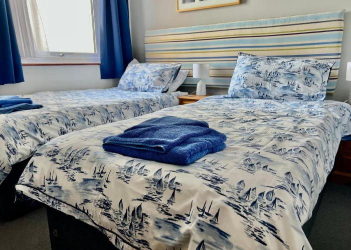 Waterside Holiday Cottage on Camel Trail Wadebridge Sleeps 5
