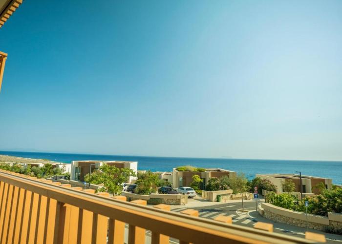 Villa Verde - Your Coastal Haven Retreat