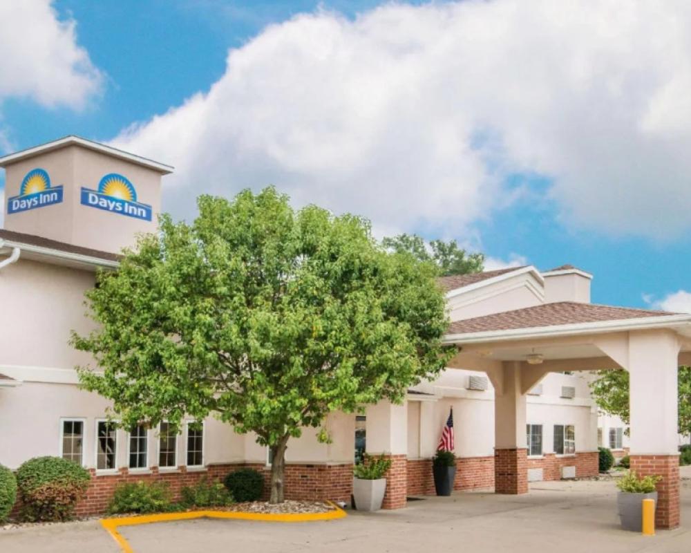 фото Days Inn by Wyndham Ottumwa
