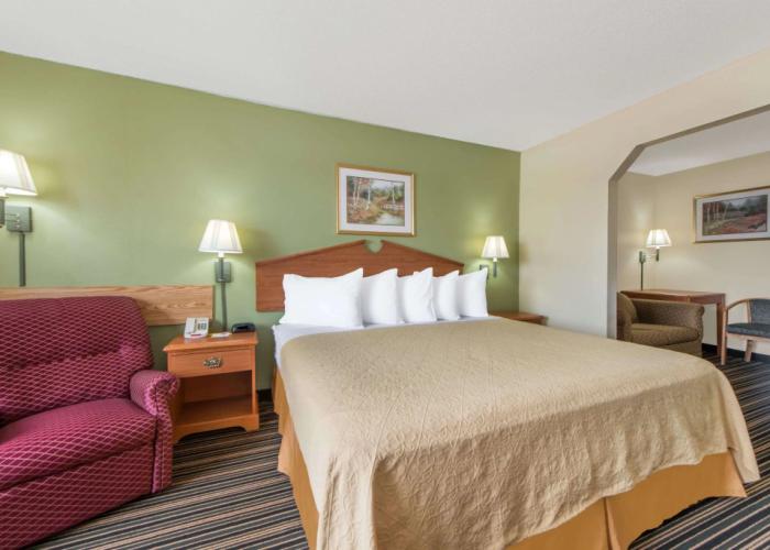 Days Inn by Wyndham Ottumwa