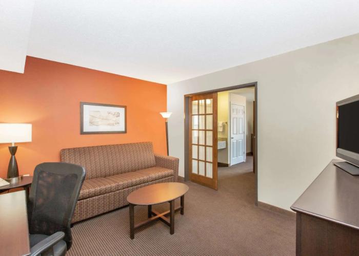 AmericInn by Wyndham Ottumwa