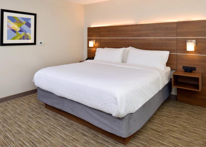 Holiday Inn Express And Suites Ottumwa by IHG