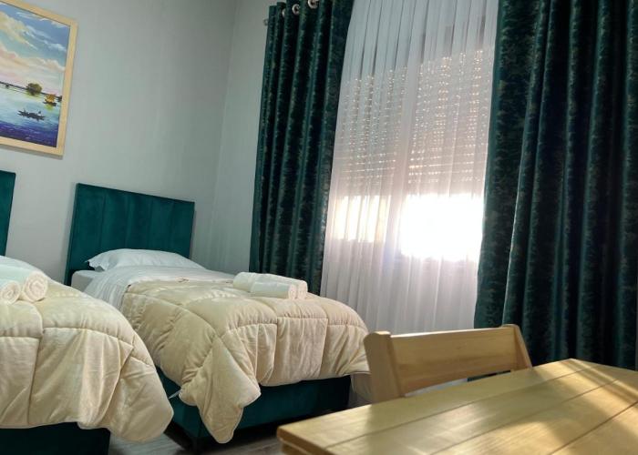 Zhuraj Apartments
