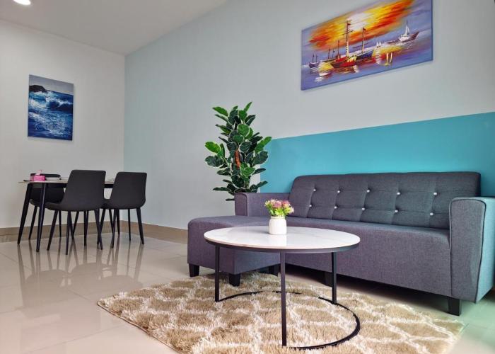 Seremban Pool View 5-6 pax Suite