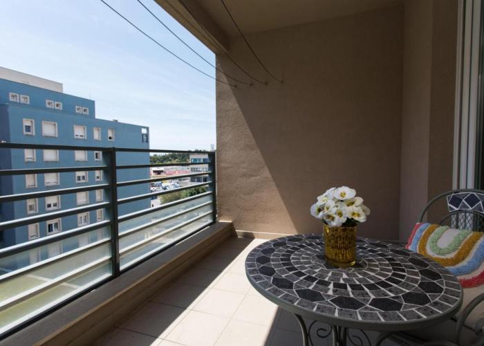 Family apartment with private garage