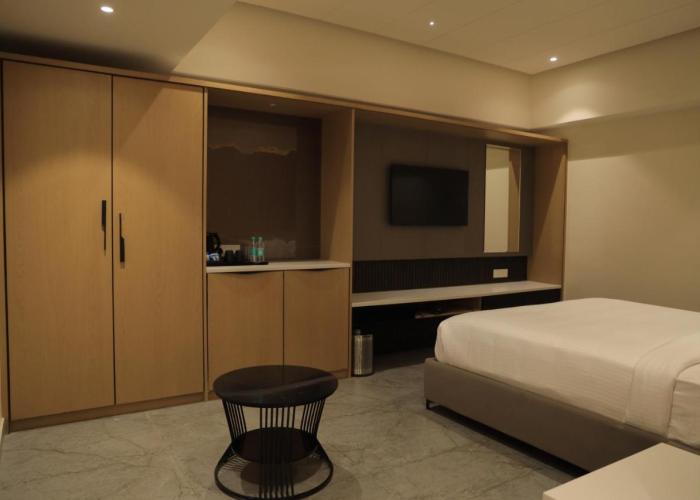 VANTARA SUITEs