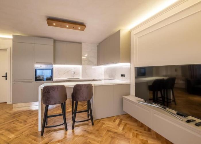 SOFapart Stylish & Fancy Place with 1 BDR