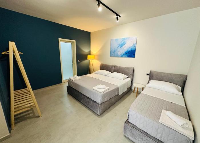 STAY-FIVE rooms & apartments