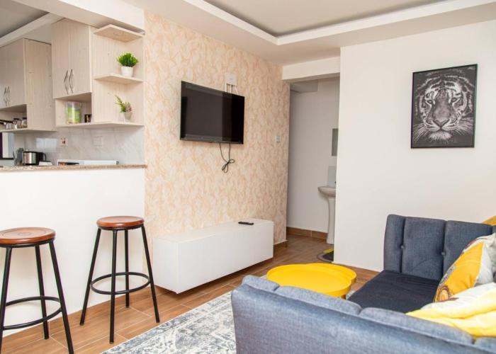 CynRose Suites