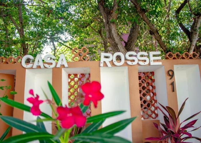 Casa Rosse