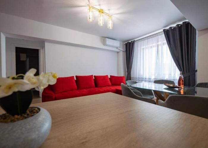 Premier Luxury Ultracentral