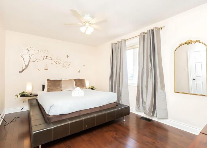 Cozy Modern 4BR Home with Sunny Patio