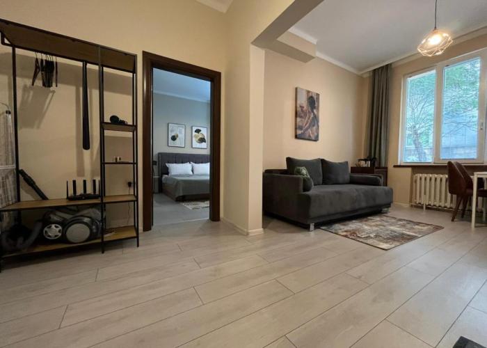 EL apartment