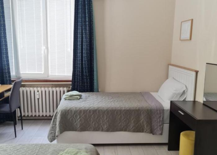 EL apartment