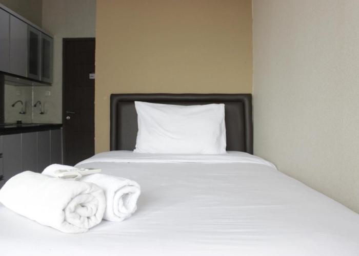 Nice View Studio Apartment at Harvard Jatinangor near IPDN By Travelio