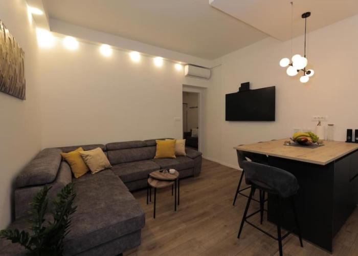 TaTa Apartment