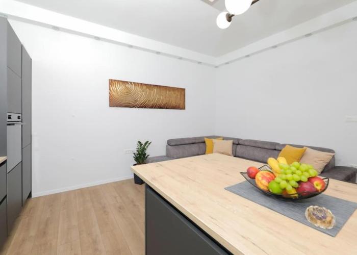 TaTa Apartment