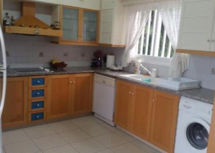 3-Bedroom House Near the Beach
