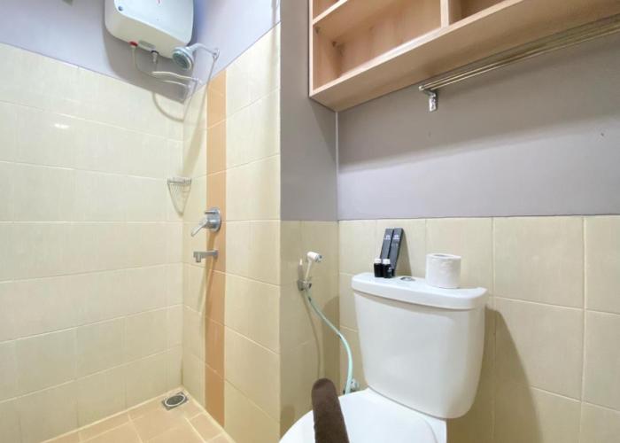 Beauty Studio No Kitchen at Easton Park Residence Jatinangor Apartment By Travelio